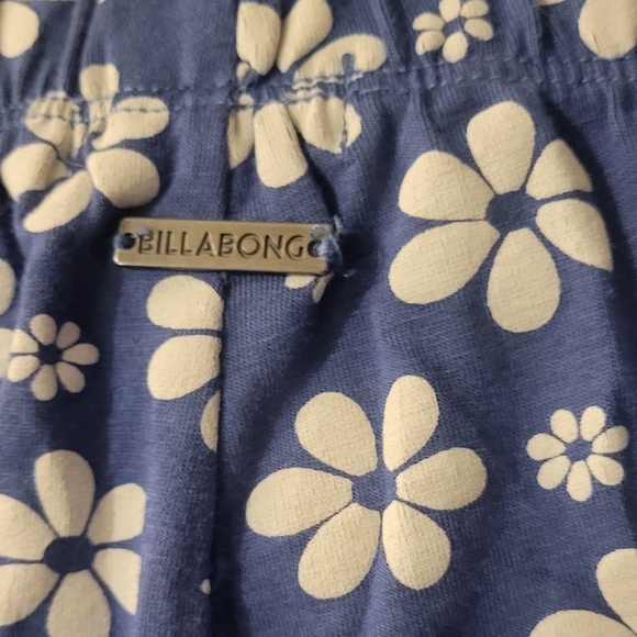 Billabong *NWT* Going High Stretchy Knit Flared Pants size M - Picture 6 of 6